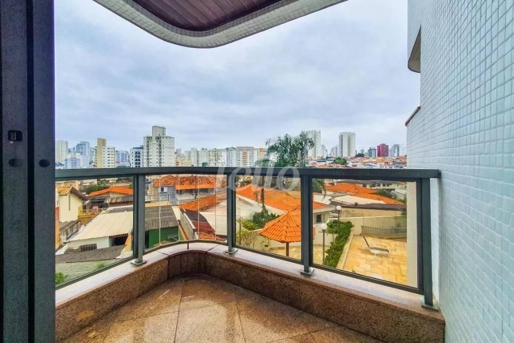 VARANDA SUÍTE de Apartamento à venda, Padrão com 214 m², 4 quartos e 3 vagas em Jardim da Saúde - São Paulo
