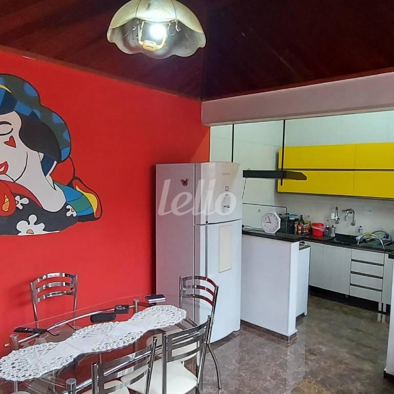 COZINHA de Casa à venda, sobrado com 314 m², 5 quartos e 3 vagas em Vila Califórnia - São Paulo