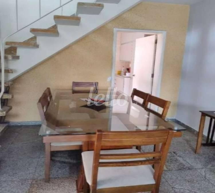 LIVING de Casa à venda, sobrado com 125 m², 3 quartos e 2 vagas em Jardim Aeroporto - São Paulo