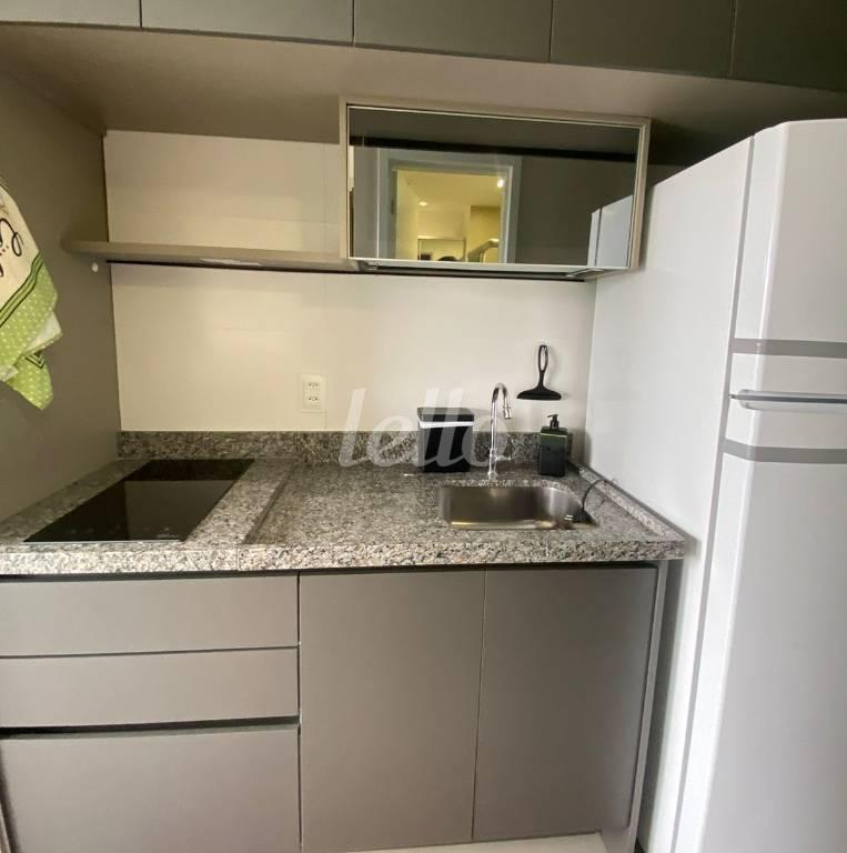 COZINHA de Apartamento para alugar, Padrão com 25 m², 1 quarto e em Pinheiros - São Paulo