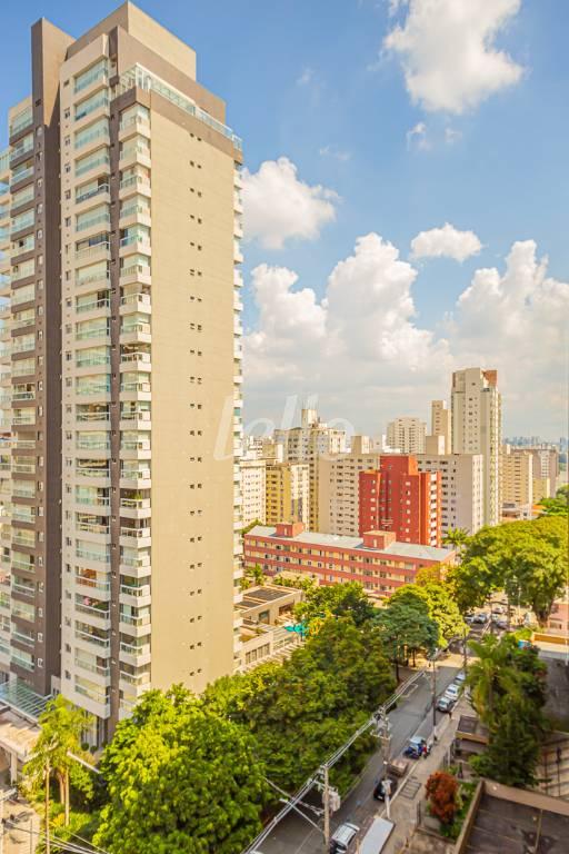 VISTA de Apartamento para alugar, Padrão com 70 m², 2 quartos e 1 vaga em Vila Mariana - São Paulo