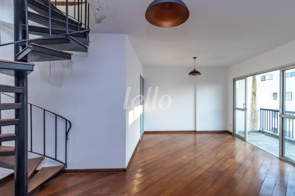 SALA de Apartamento à venda, cobertura - Padrão com 256 m², 5 quartos e 4 vagas em Vila Clementino - São Paulo