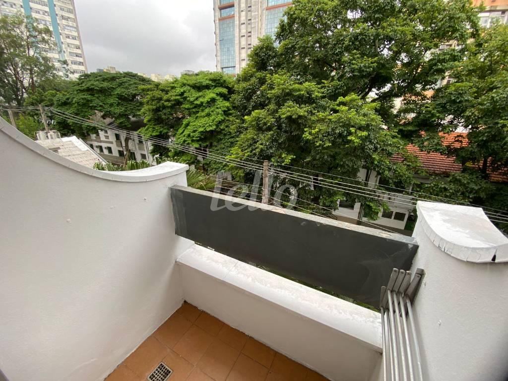 SACADA de Apartamento para alugar, Padrão com 25 m², 1 quarto e 1 vaga em Vila Clementino - São Paulo