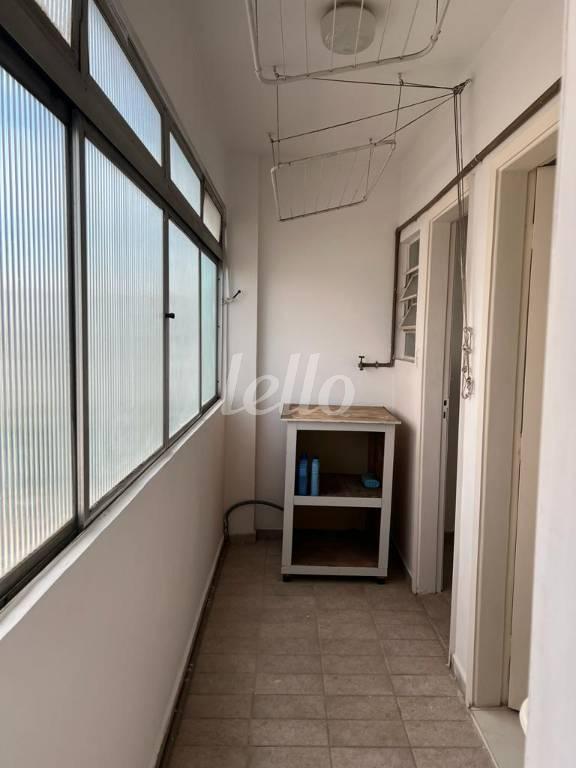 AREA DE SERVIÇO de Apartamento para alugar, Padrão com 72 m², e 1 vaga em Sumarezinho - São Paulo