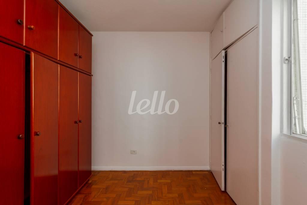 CLOSET QUARTO 2 de Apartamento à venda, Padrão com 100 m², 2 quartos e 1 vaga em Jardim Paulista - São Paulo