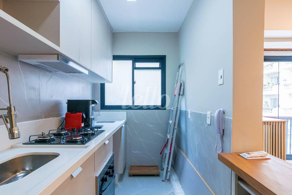 COZINHA de Apartamento para alugar, Padrão com 56 m², e 1 vaga em Itaim Bibi - São Paulo