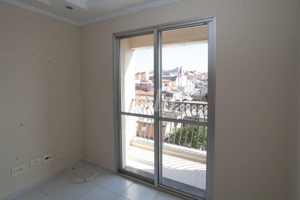 SACADA de Apartamento para alugar, Padrão com 138 m², 3 quartos e 2 vagas em Vila Domitila - São Paulo