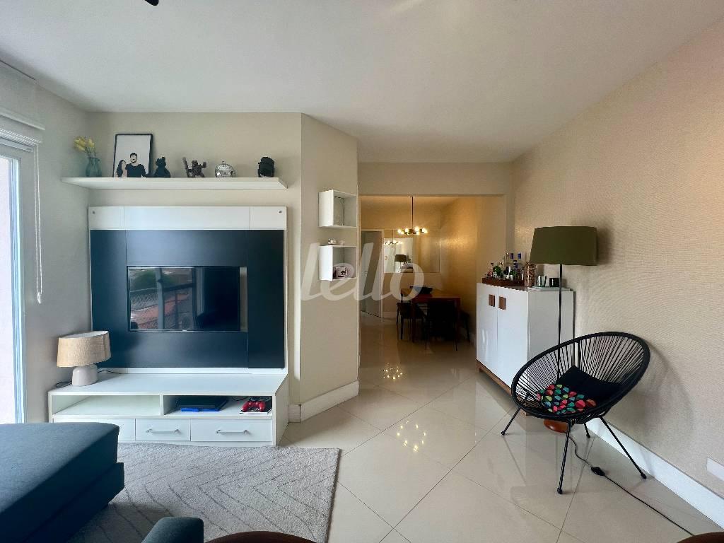 SALA de Apartamento à venda, Padrão com 56 m², 2 quartos e 2 vagas em Vila Anglo Brasileira - São Paulo