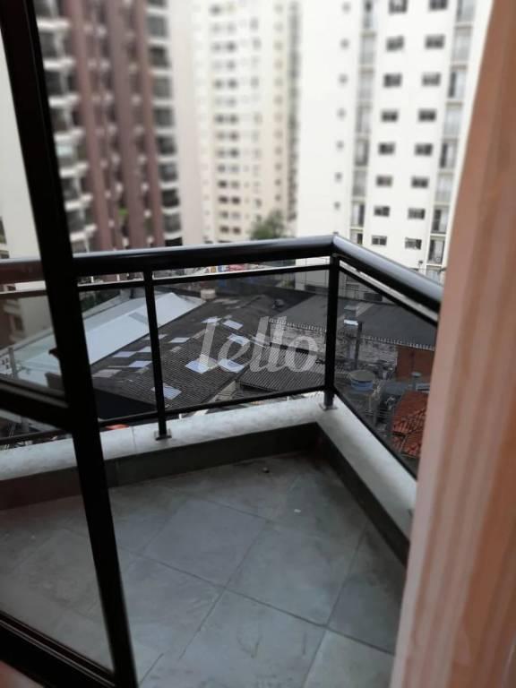 SACADA de Apartamento à venda, Padrão com 62 m², 2 quartos e 1 vaga em Indianópolis - São Paulo