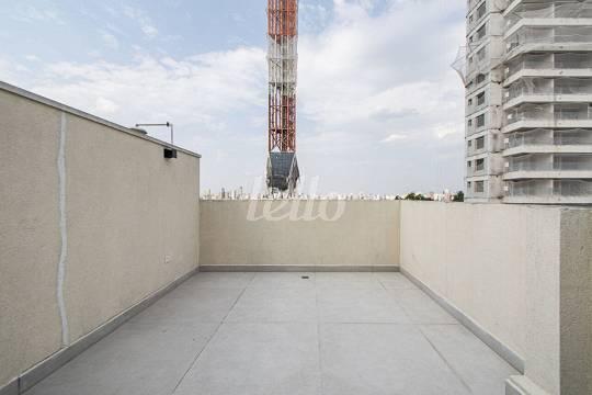 TERRAÇO de Apartamento à venda, cobertura - Padrão com 90 m², 2 quartos e 2 vagas em Pinheiros - São Paulo