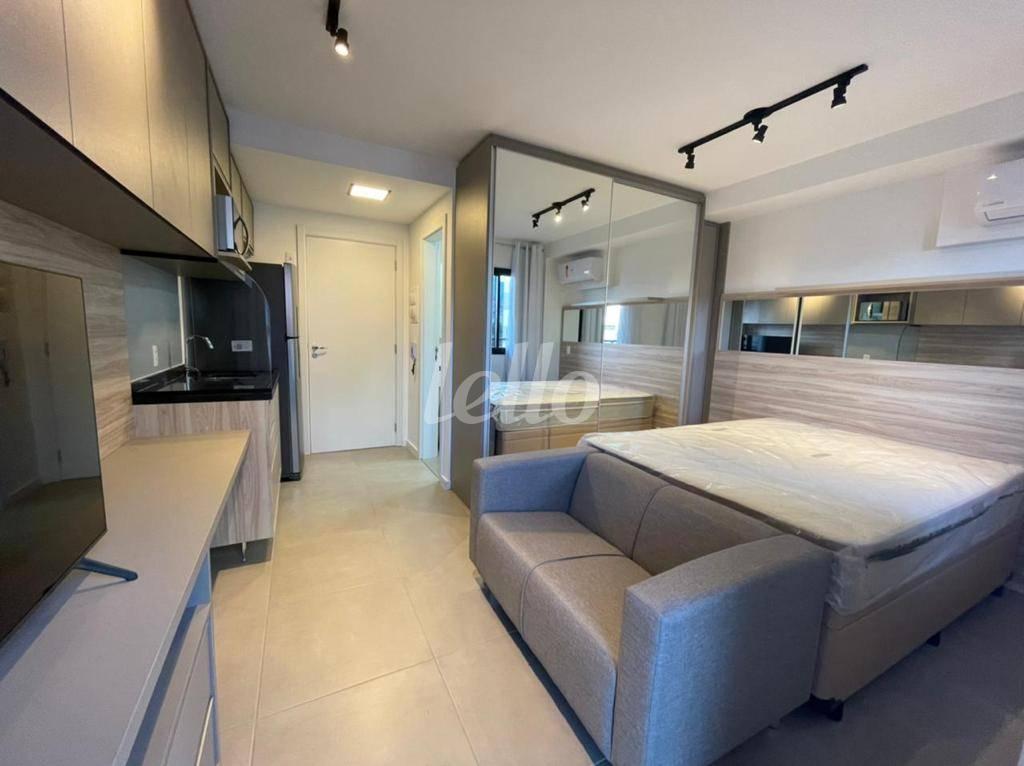 SALA de Apartamento para alugar, Padrão com 26 m², 1 quarto e em Liberdade - São Paulo