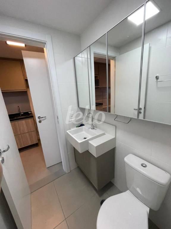 BANHEIRO de Apartamento para alugar, Padrão com 26 m², 1 quarto e em Liberdade - São Paulo