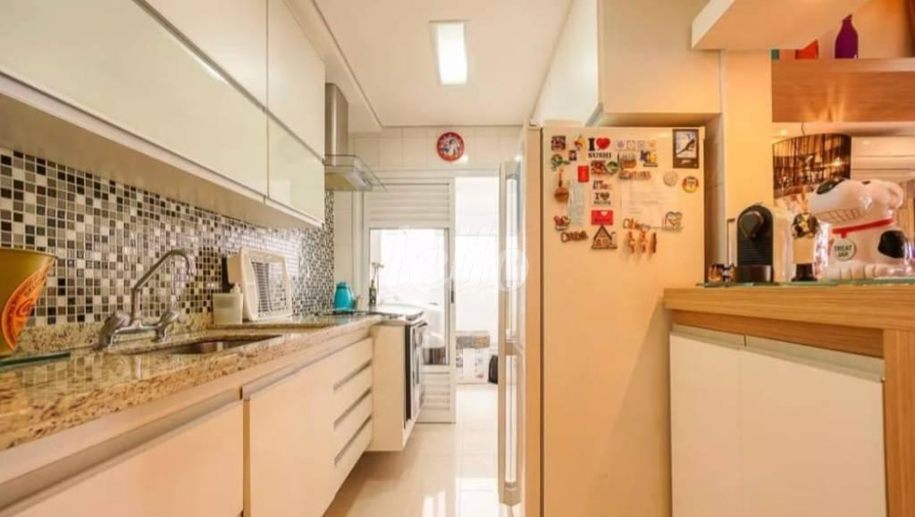 COZINHA de Apartamento à venda, Padrão com 97 m², 2 quartos e 2 vagas em Vila Bertioga - São Paulo