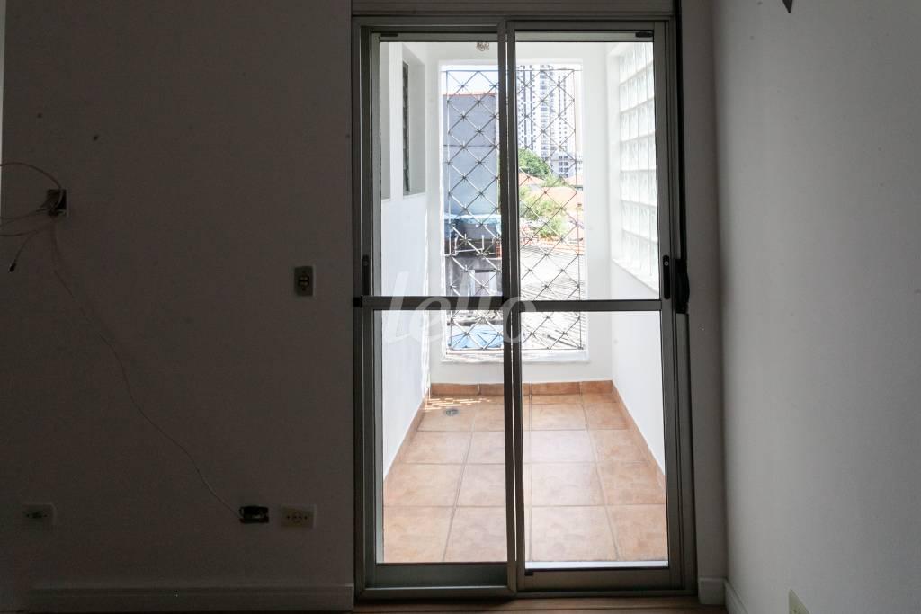 SUITE de Casa para alugar, sobrado com 174 m², 3 quartos e 2 vagas em Vila Regente Feijó - São Paulo