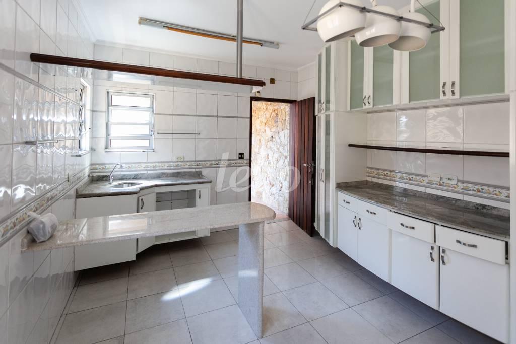 COZINHA de Casa para alugar, sobrado com 174 m², 3 quartos e 2 vagas em Vila Regente Feijó - São Paulo