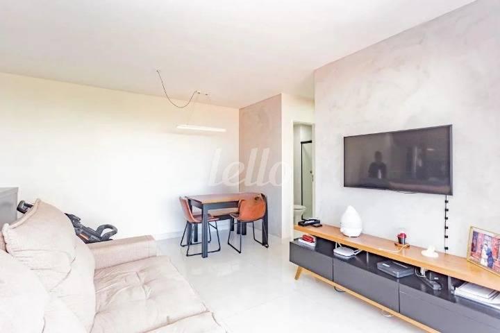 LIVING de Apartamento à venda, Padrão com 63 m², 2 quartos e 1 vaga em Chácara Inglesa - São Paulo