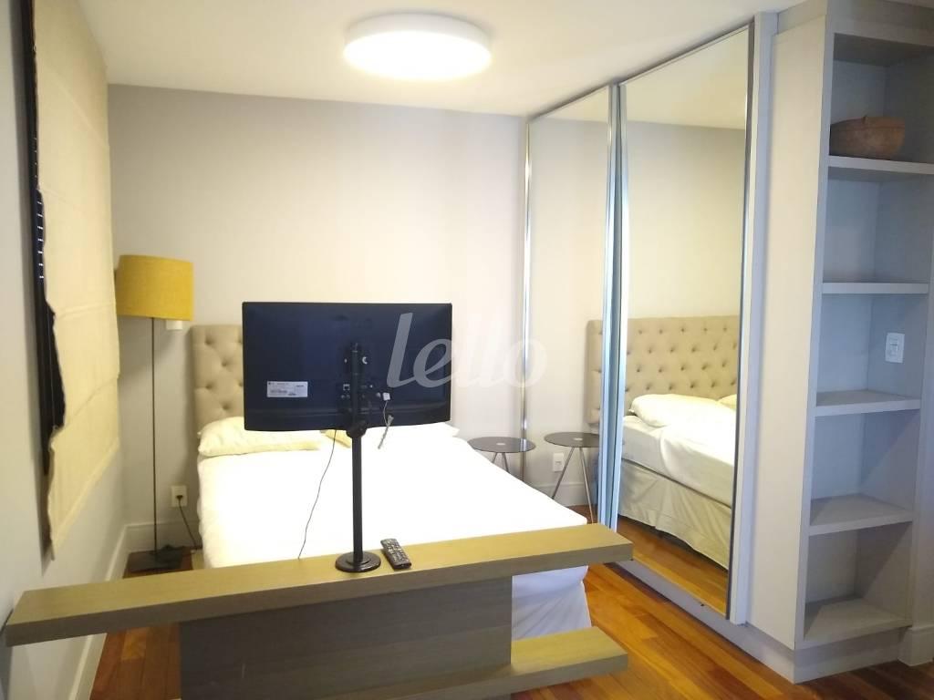 DORMITORIO de Apartamento para alugar, Studio com 32 m², 1 quarto e 1 vaga em Jardim Paulista - São Paulo