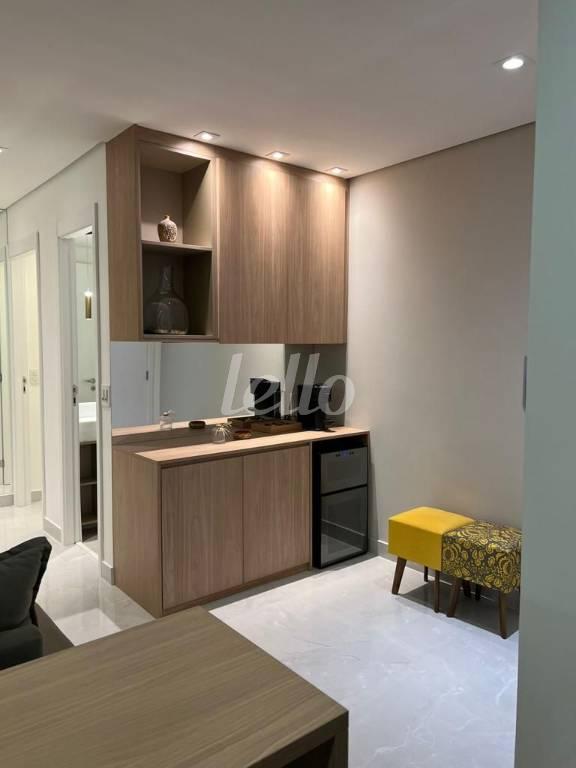 SALA de Apartamento à venda, Padrão com 72 m², 2 quartos e 1 vaga em Vila Dom Pedro I - São Paulo