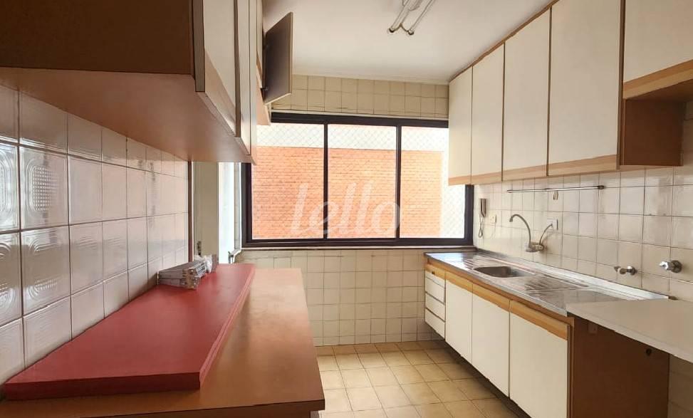 COZINHA de Apartamento à venda, Padrão com 105 m², 3 quartos e 1 vaga em Vila Mariana - São Paulo