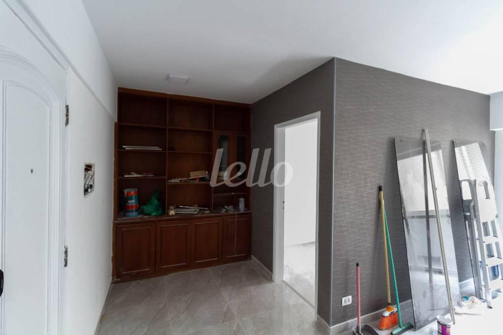 SALA de Apartamento para alugar, Padrão com 50 m², 1 quarto e 1 vaga em Pinheiros - São Paulo