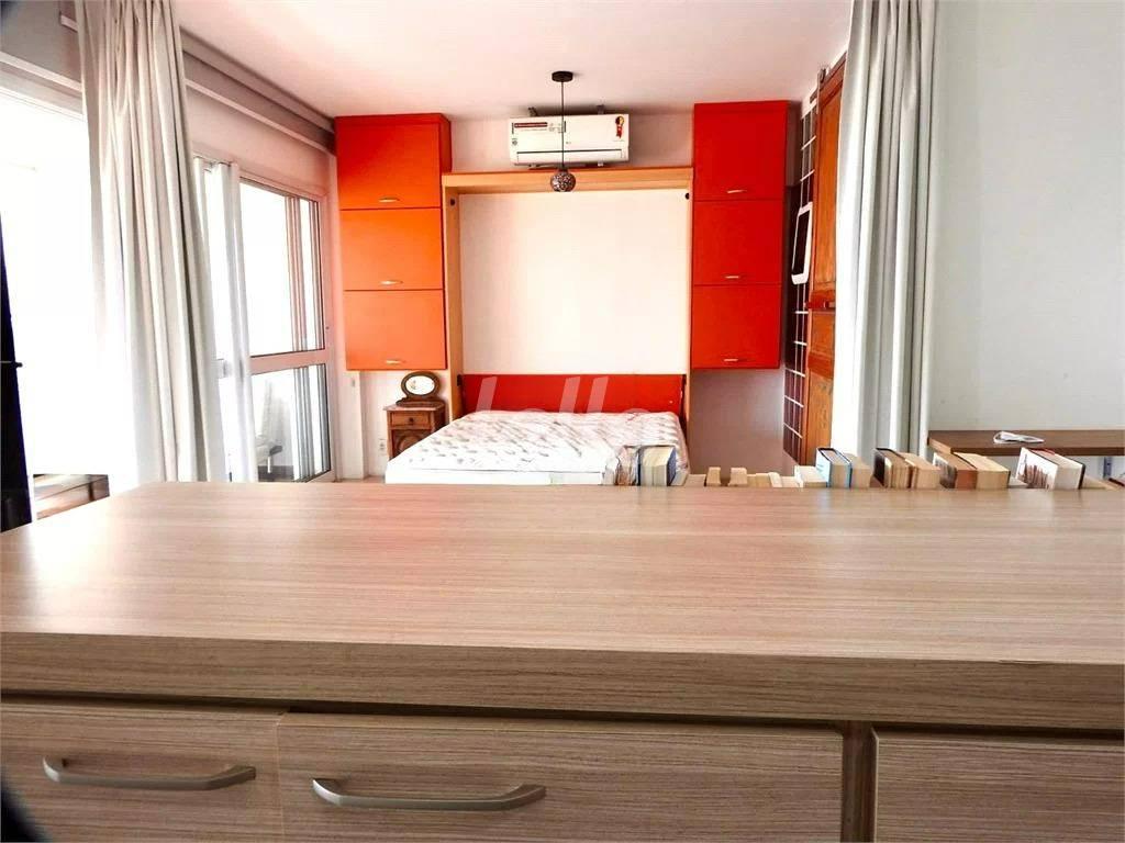 DORMITÓRIO de Apartamento para alugar, Padrão com 58 m², 1 quarto e 1 vaga em Pinheiros - São Paulo