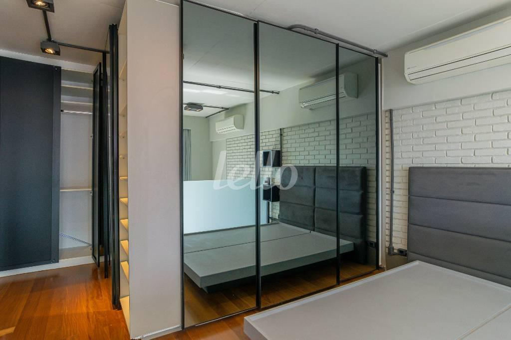 DORMITORIO de Apartamento para alugar, Padrão com 79 m², 1 quarto e 2 vagas em Itaim Bibi - São Paulo