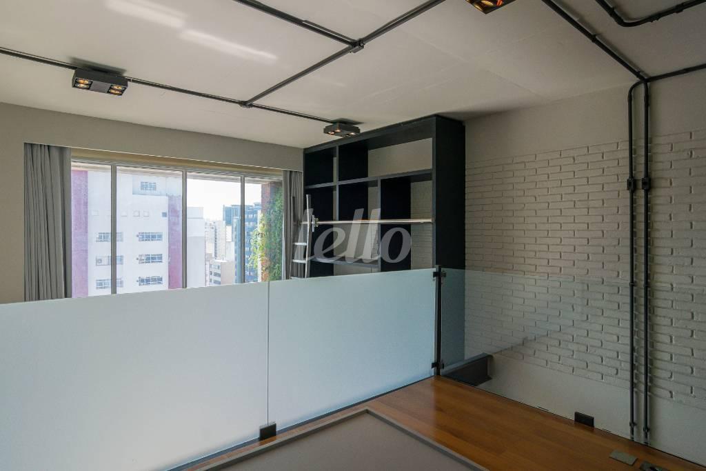 DORMITORIO de Apartamento para alugar, Padrão com 79 m², 1 quarto e 2 vagas em Itaim Bibi - São Paulo