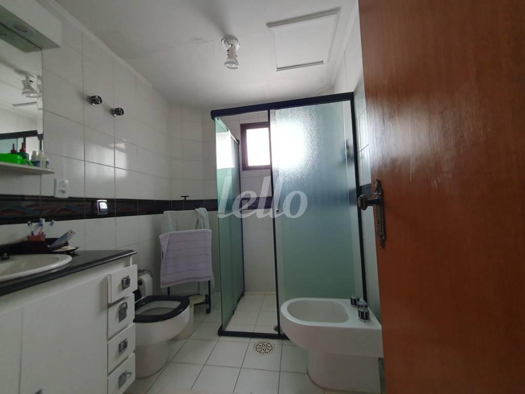 BANHEIRO 1 de Apartamento à venda, Padrão com 200 m², 4 quartos e 4 vagas em Santana - São Paulo