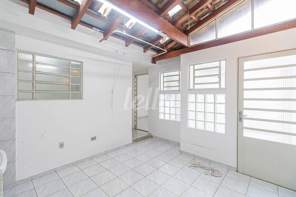 AREA DE SERVIÇO de Casa para alugar, sobrado com 176 m², 4 quartos e 2 vagas em Mirandopolis - São Paulo