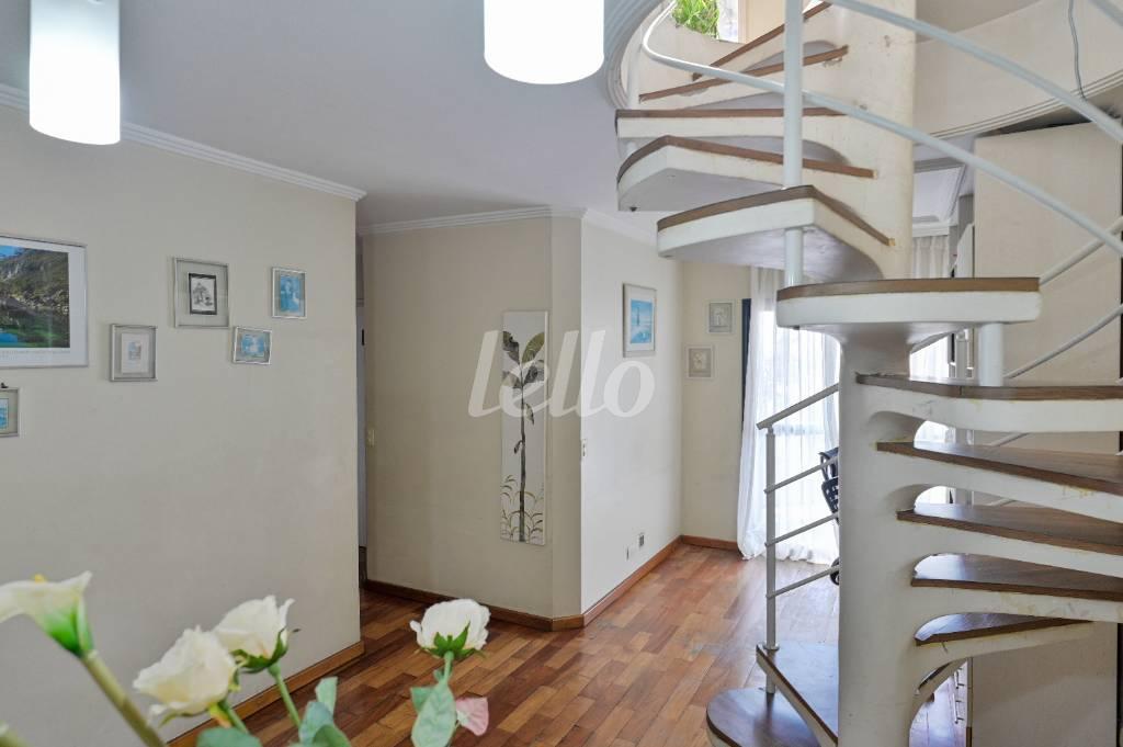 SALA de Apartamento à venda, Padrão com 124 m², 4 quartos e 2 vagas em Vila Mariana - São Paulo