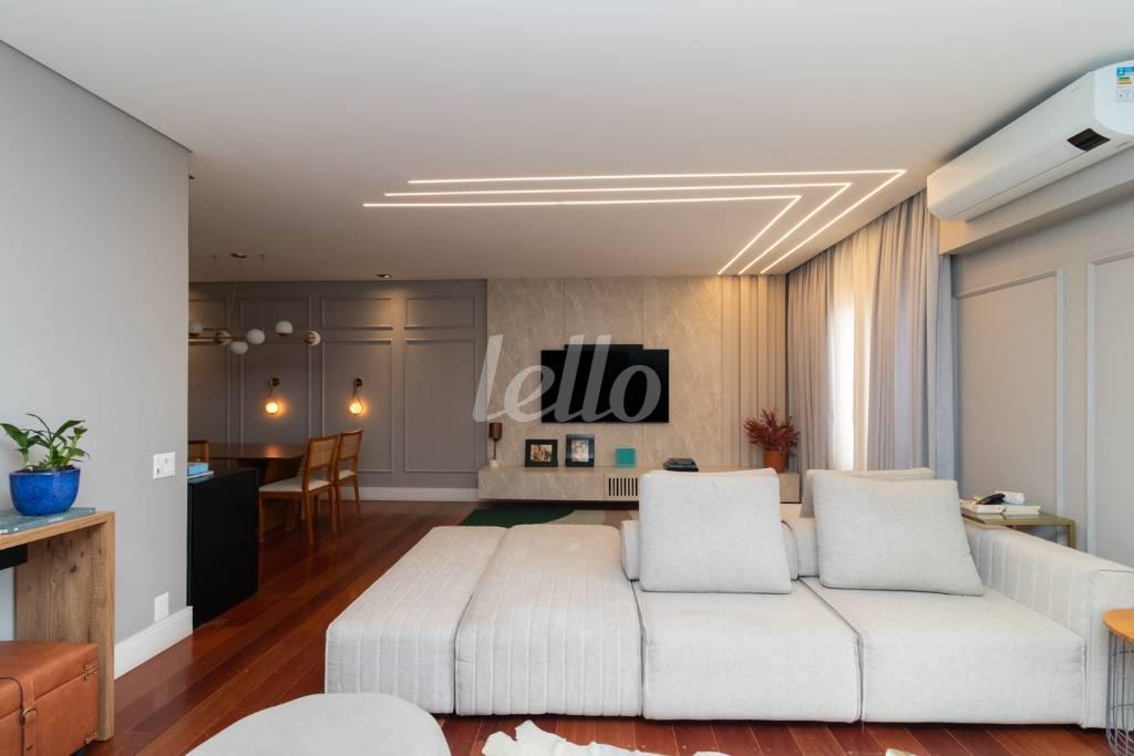 SALA de Apartamento à venda, Padrão com 186 m², 3 quartos e 4 vagas em Tatuapé - São Paulo