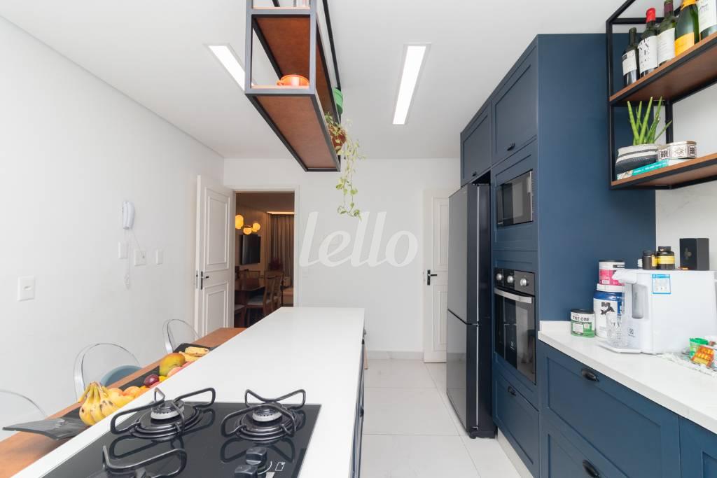 COZINHA de Apartamento à venda, Padrão com 186 m², 3 quartos e 4 vagas em Tatuapé - São Paulo