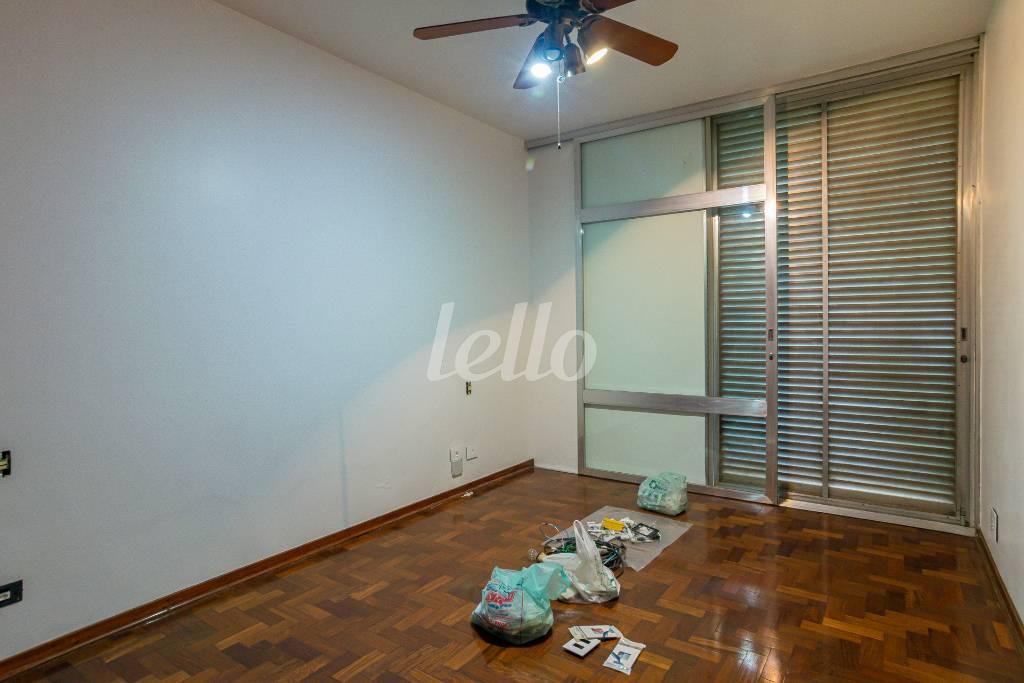 DORMTIORIO 1 de Casa para alugar, sobrado com 450 m², 3 quartos e 1 vaga em Jardim dos Estados - São Paulo