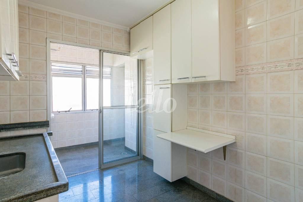 COZINHA de Apartamento para alugar, Padrão com 72 m², 2 quartos e 1 vaga em Vila Nova Conceição - São Paulo
