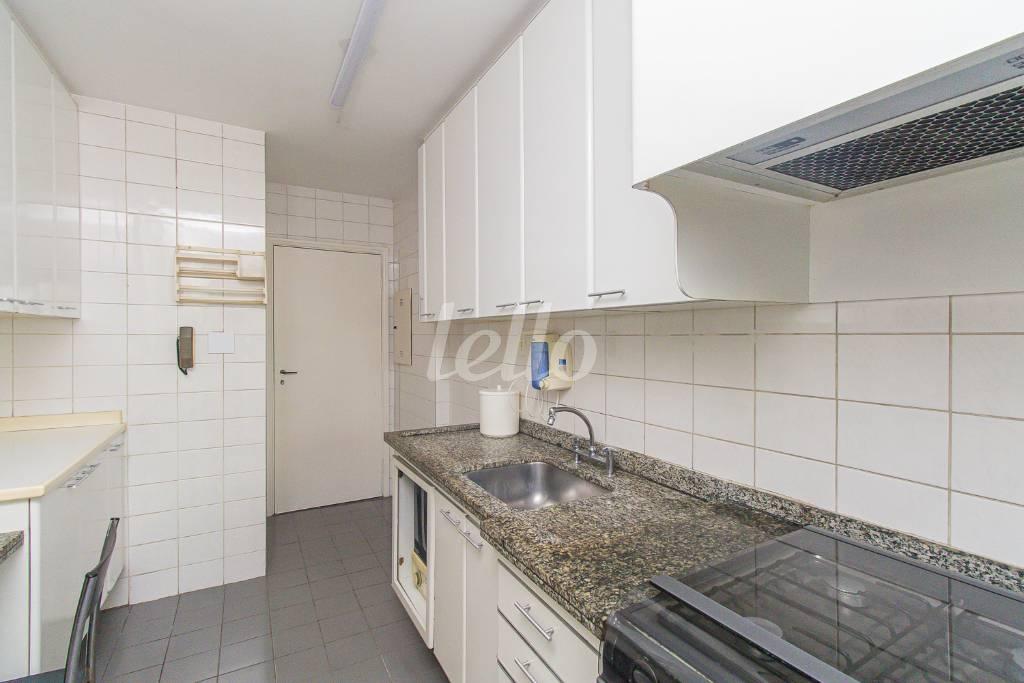 COZINHA de Apartamento para alugar, Padrão com 97 m², 3 quartos e 2 vagas em Indianópolis - São Paulo