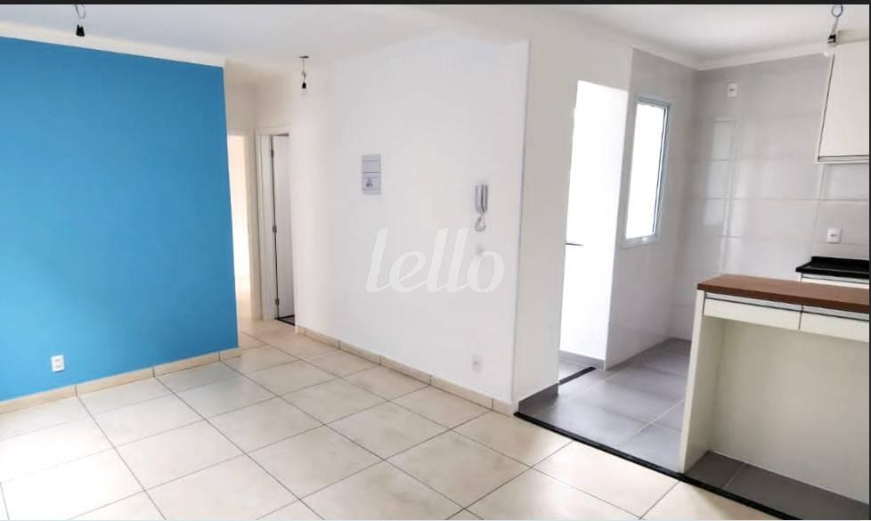 SALA de Apartamento à venda, Padrão com 49 m², 3 quartos e 1 vaga em Vila Gumercindo - São Paulo