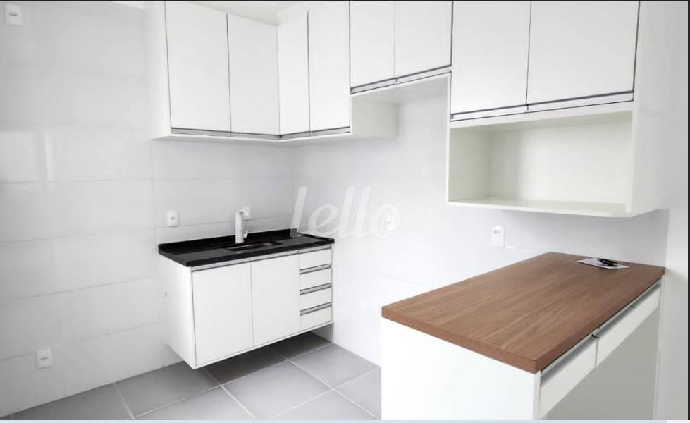 COZINHA de Apartamento à venda, Padrão com 49 m², 3 quartos e 1 vaga em Vila Gumercindo - São Paulo