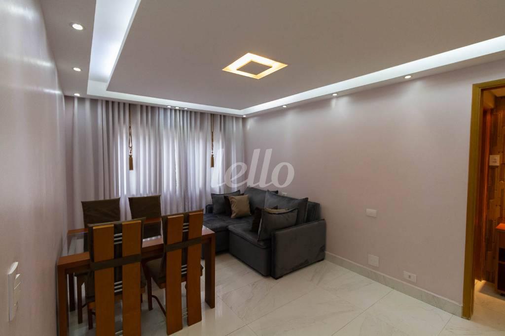 SALA de Apartamento para alugar, Padrão com 80 m², 2 quartos e 1 vaga em Jardim Paulista - São Paulo