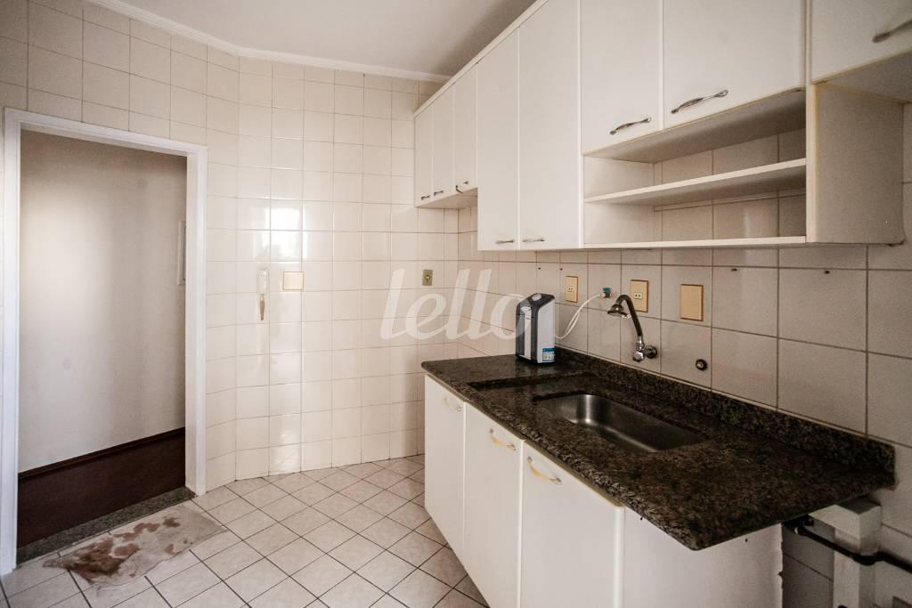 08COZINHA_004 de Apartamento para alugar, Padrão com 76 m², 3 quartos e 1 vaga em Vila Regente Feijó - São Paulo