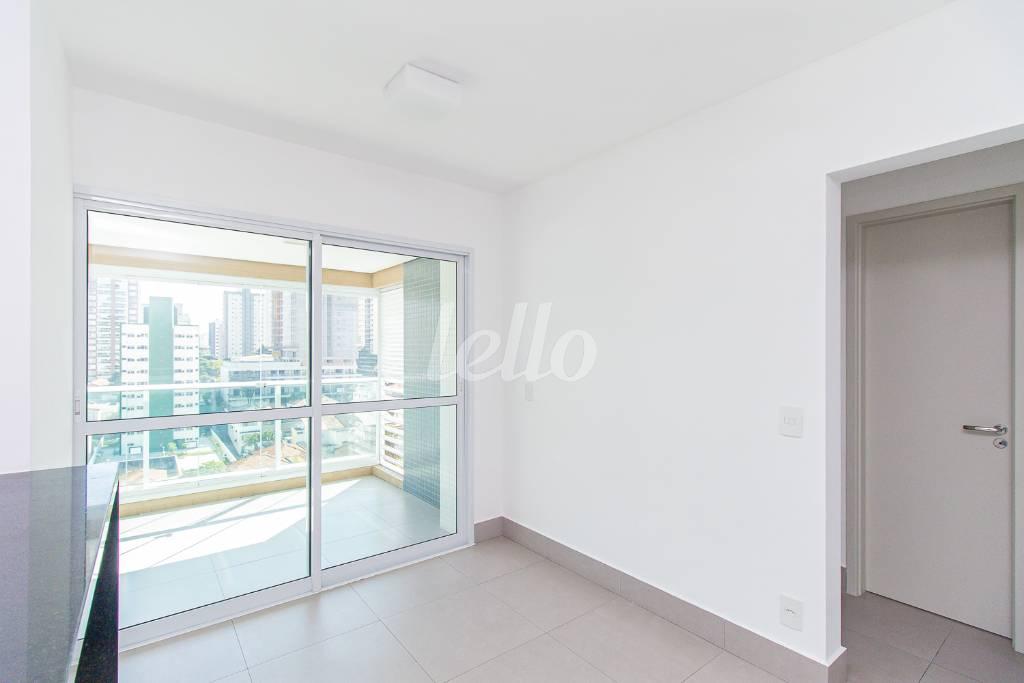 SALA de Apartamento à venda, Padrão com 40 m², 1 quarto e 1 vaga em Vila Clementino - São Paulo