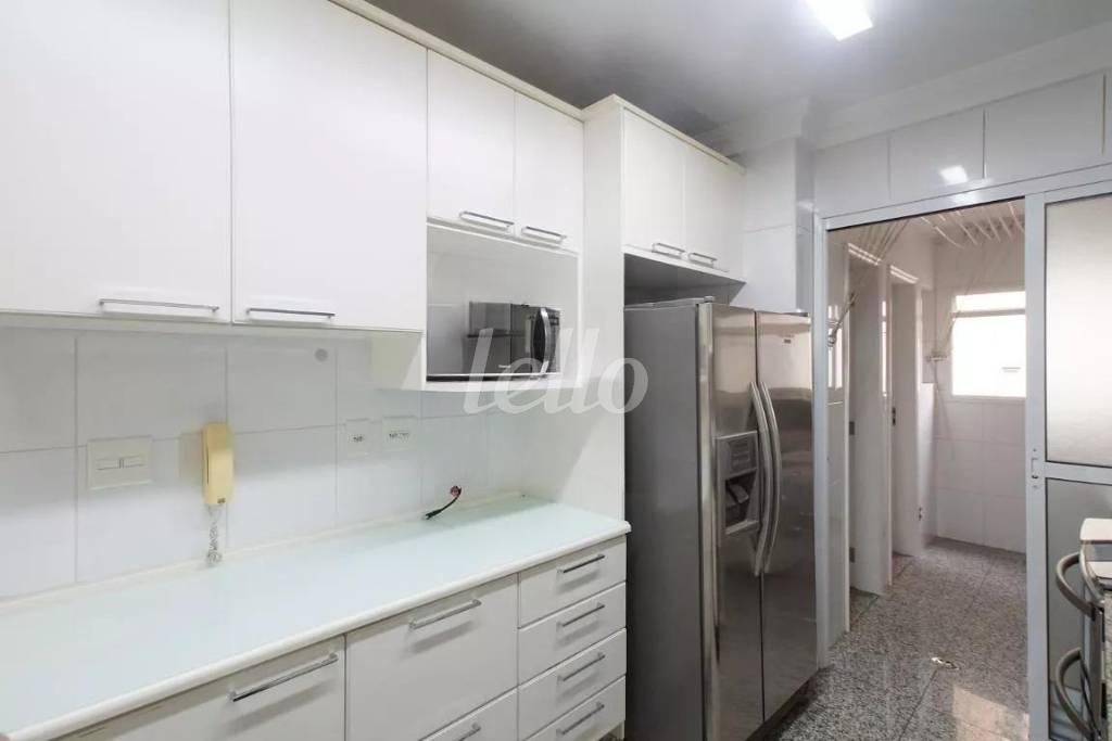 COZINHA de Apartamento para alugar, Padrão com 120 m², 4 quartos e 2 vagas em Paraíso - São Paulo