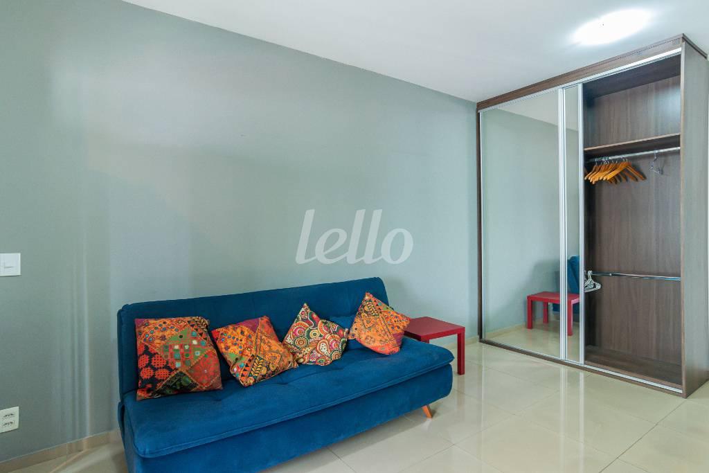 SALA de Apartamento para alugar, Padrão com 38 m², 1 quarto e 1 vaga em Campo Belo - São Paulo