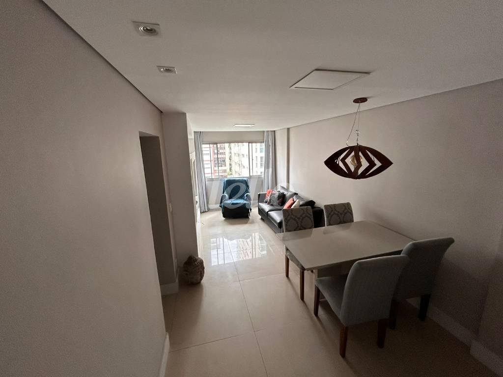 SALA de Apartamento à venda, Padrão com 65 m², 2 quartos e 1 vaga em Paraíso - São Paulo