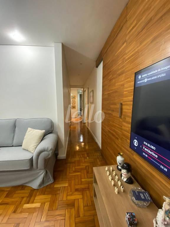 CORREDOR de Apartamento à venda, Padrão com 147 m², 3 quartos e 1 vaga em Higienópolis - São Paulo