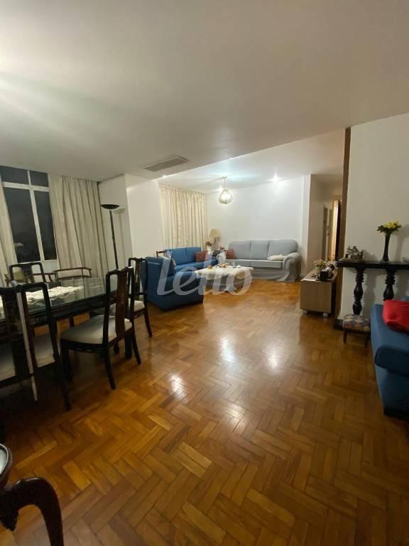 SALA de Apartamento à venda, Padrão com 147 m², 3 quartos e 1 vaga em Higienópolis - São Paulo
