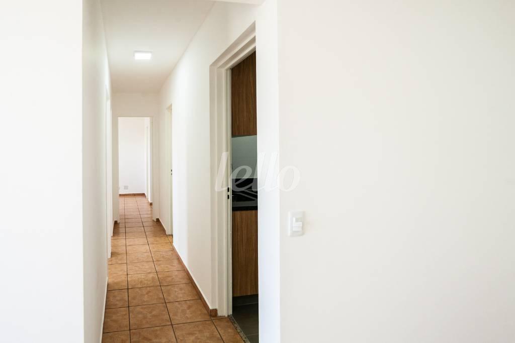 SALA de Apartamento para alugar, Padrão com 75 m², 3 quartos e 1 vaga em Vila Carlos de Campos - São Paulo