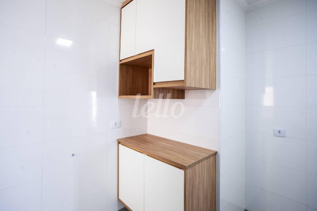COZINHA de Apartamento para alugar, Padrão com 75 m², 3 quartos e 1 vaga em Vila Carlos de Campos - São Paulo