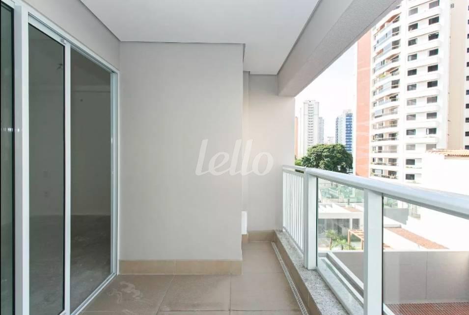 TERRAÇO de Apartamento à venda, Padrão com 36 m², 1 quarto e 1 vaga em Vila Azevedo - São Paulo