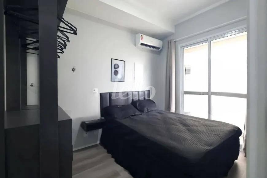 DORMITORIO de Apartamento para alugar, Padrão com 28 m², 1 quarto e 1 vaga em Aclimação - São Paulo