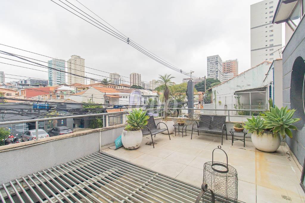 VARANDA de Casa para alugar, sobrado com 160 m², e 1 vaga em Vila Mariana - São Paulo
